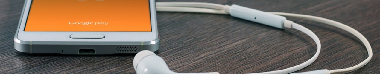 Ventilator og Apple AirPods til sommeren 2020. Shop hos Av-Cables.dk